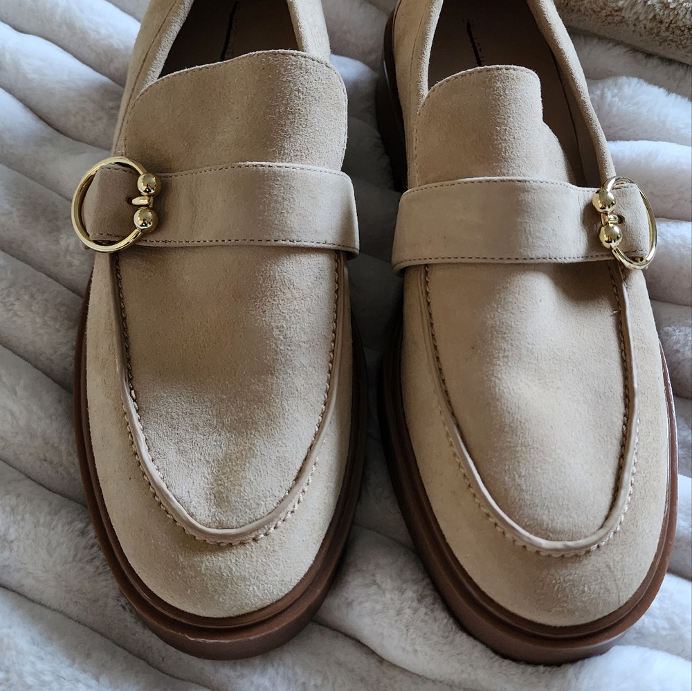 NWOT Stuart Weitzman Brenna Golden Beige Embellished Loafer